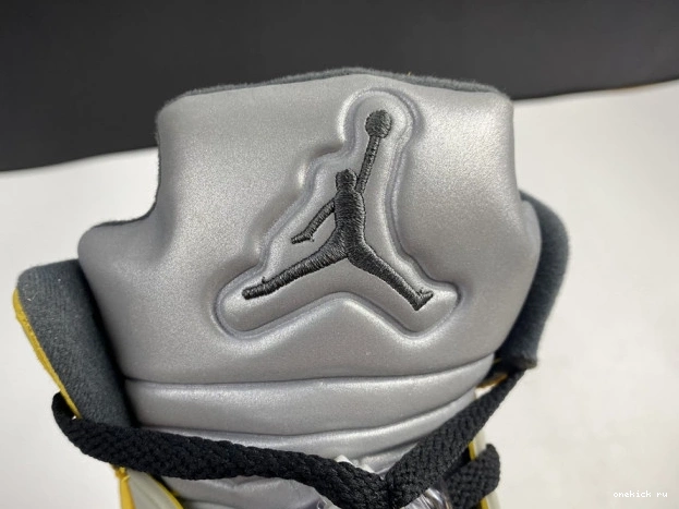 Chep Onekick T23 5 Retro Air Tokyo Jordan 454783-701 0703